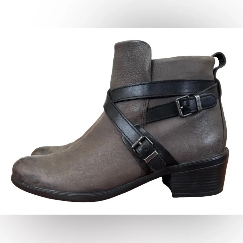 Bussola Antwerpen Alessia gray ankl boots WM US 7.5 EU 38 moto coastal